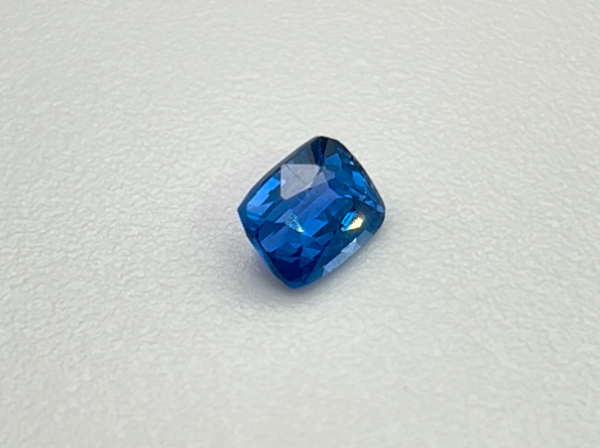 Ceylon Blauer Saphir (H) 1,56 Ct