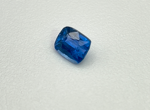 Ceylon Blauer Saphir (H) 1,56 Ct - Image 2